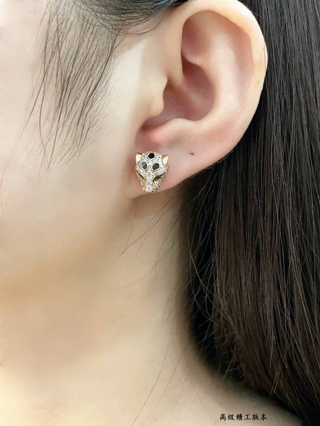 V gold Cartier spotted leopard earrings, super thick and domineering leopard, ea