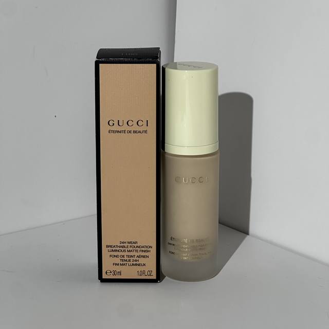 exclusive Gucci liquid foundation 30ml! Color number: 110C#, 120N#, 130W#.
