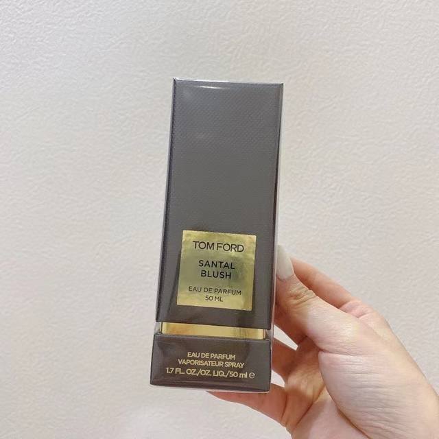 Counter quality Tf Rose Red Sandalwood Perfume 50Ml Top notes: cinnamon, caraway