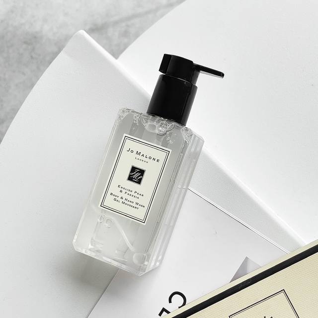 Counter quality Jo Malone English Pear Nourishing Shower Gel 250Ml The smell is