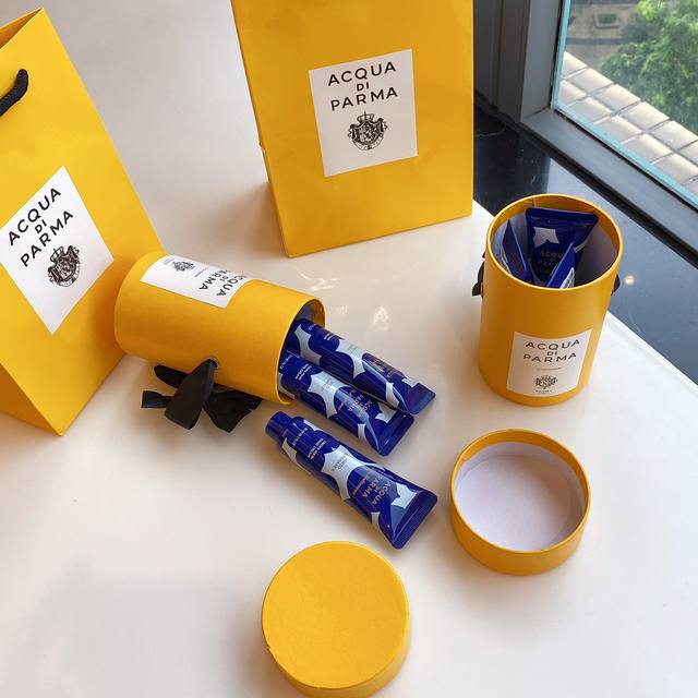 Counter quality Acqua di Parma new hand cream gift box set Dependence on each ot