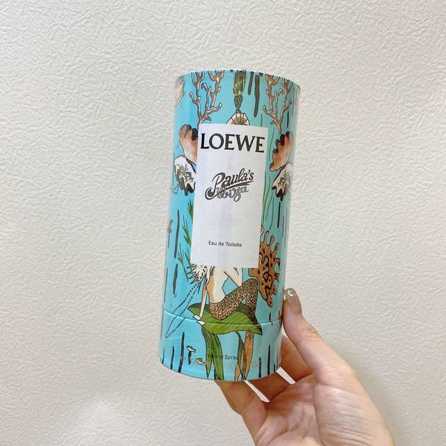 Counter quality Loewe Holiday Romantic Perfume Ml is a unisex fragrance that can