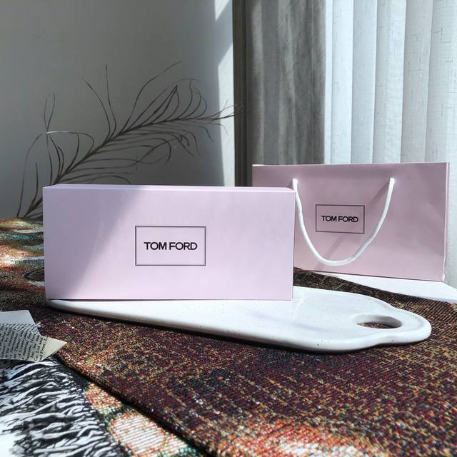 Counter quality Tf perfume sample 7.5Ml four-piece powder box: Almost all friend