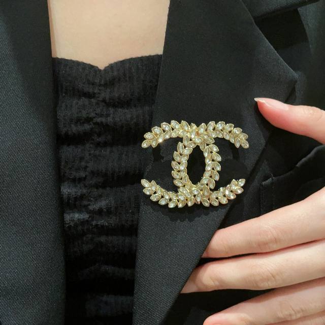 Chanel Small Chanel counters new models are released simultaneously. The Chanel