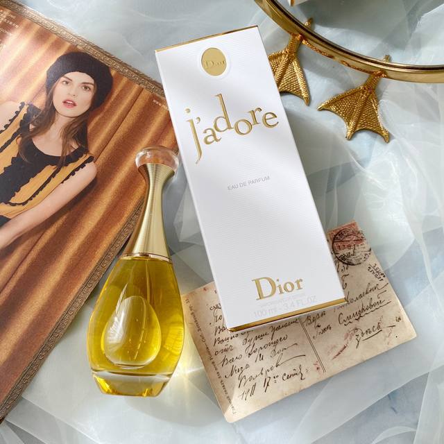 Counter quality Christian Dior J'adore perfume is mainly floral and fruity. Top