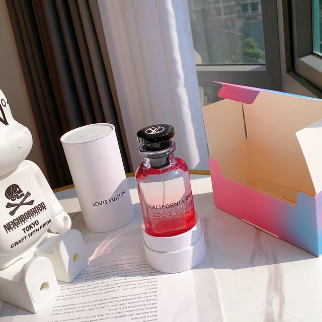 Counter quality Donkey Perfume California Dream! The only perfume with a gradien