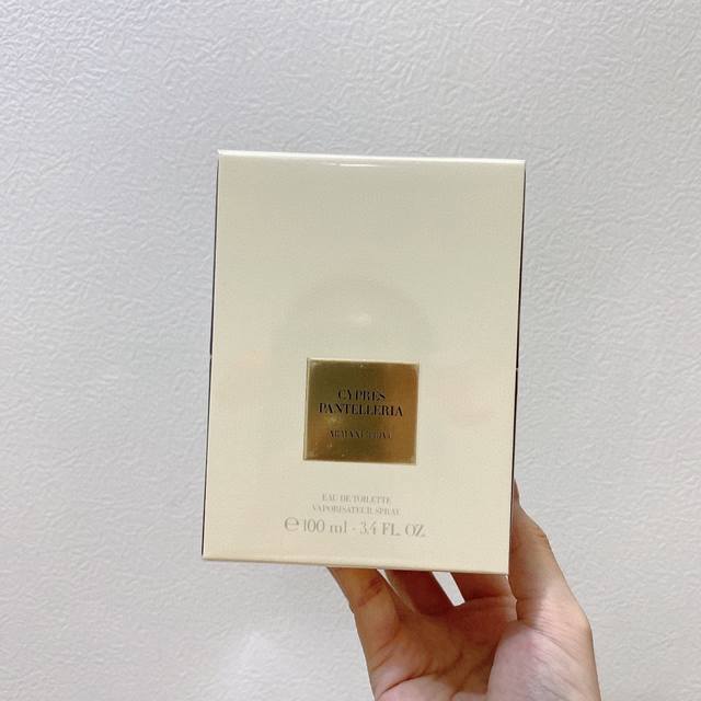Counter quality Armani private perfume Cedar Flower Ml version new fragrance is