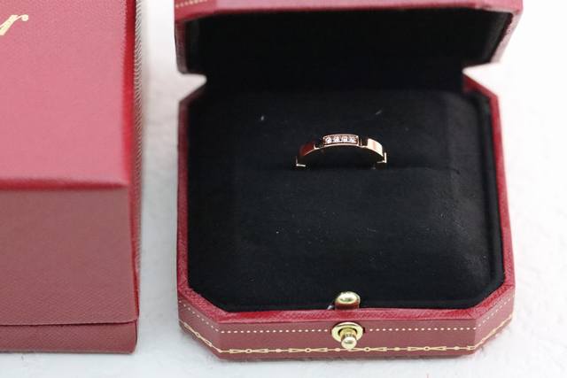New product recommendation Cartier new diamond-studded signature couple ring in