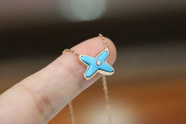 Hot-selling model recommendation Chaumet Liens classic cross necklace Jeux De Li