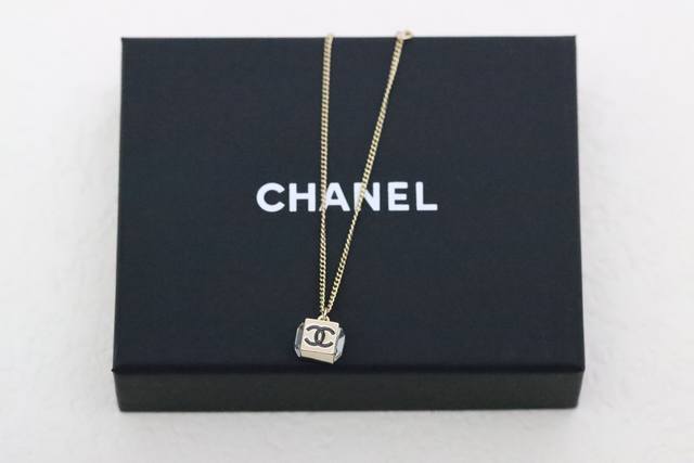 New product recommendation Chanel square double C clavicle necklace Black and wh