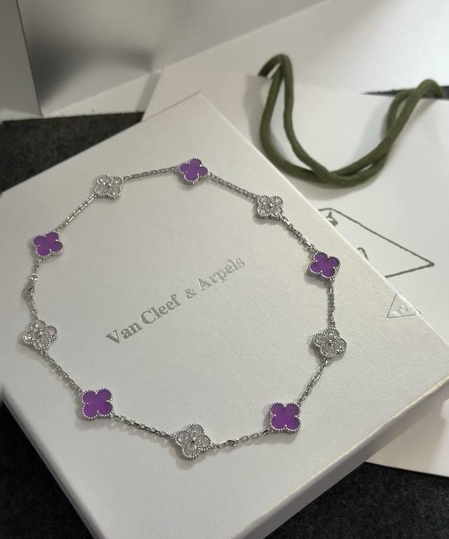 V gold material Vca white gold 10 flower purple chalcedony diamond necklace