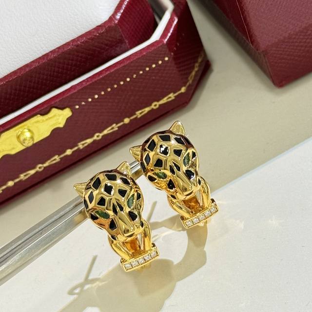 A4222 Kajia's new high-end domineering spotted leopard gold earrings are made of