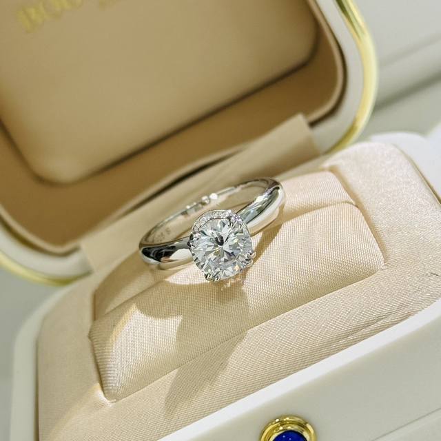 A0589 Winston luxury four-claw diamond ring, high-end jewelry customization, get