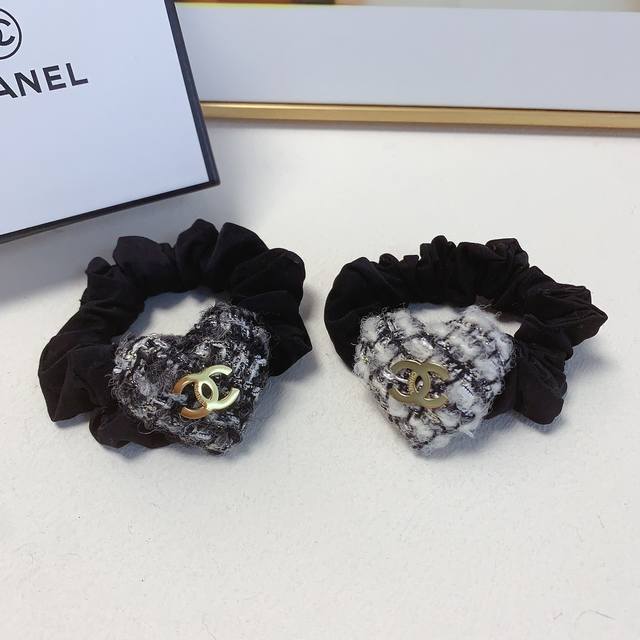 Chanel Xiaoxiang Chanel hair band Love woolen titanium steel Logo rubber band ha