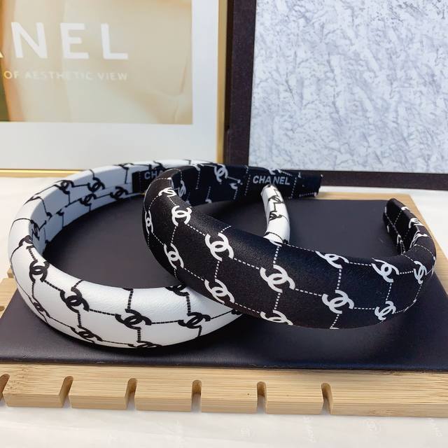 Chanel Xiaoxiang Chanel headband printed sponge Gallic top light luxury style he