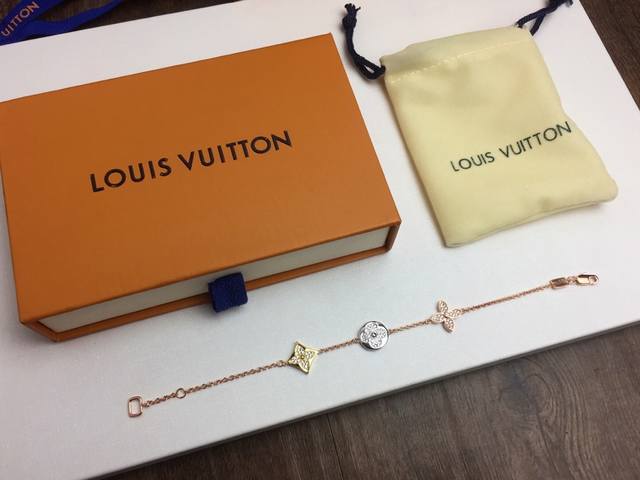 Louis Vuitton Idylle Blossom series bracelet Lv diamond tricolor flower bracelet