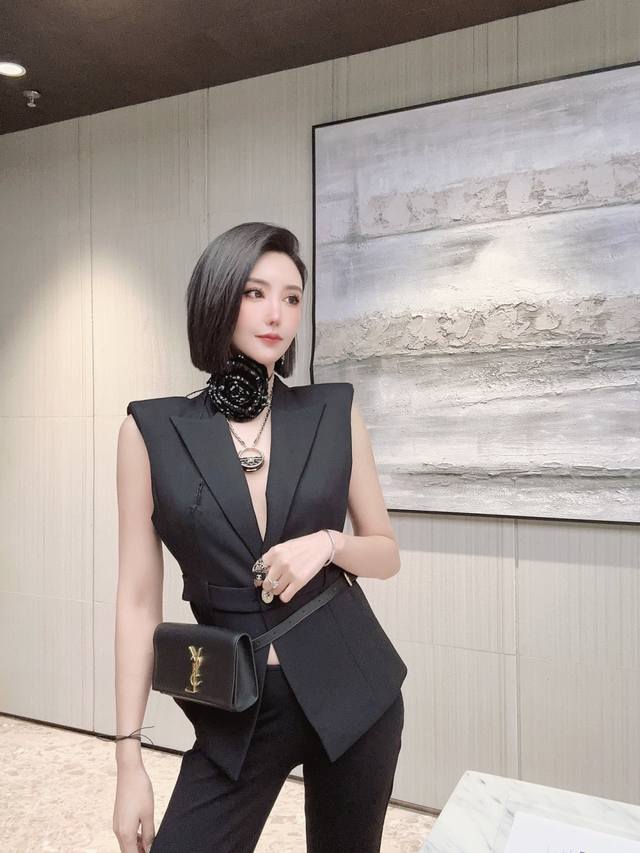 We produce Zp10530, large quantity please consult customer service! Bags and nec