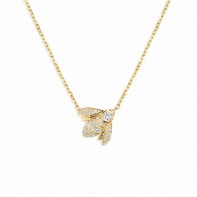Chaumet Love Nest Necklace Bee Necklace Popular Gold Bee Earrings also use the a