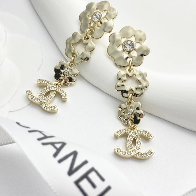 Code E2938 Chanel earrings are hot-selling and new products Chan 25C hollow star