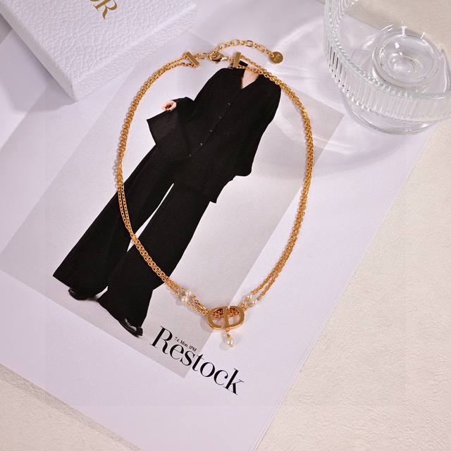 Dior necklace and bracelet, the new Dior brand is loved by all the top brands. T