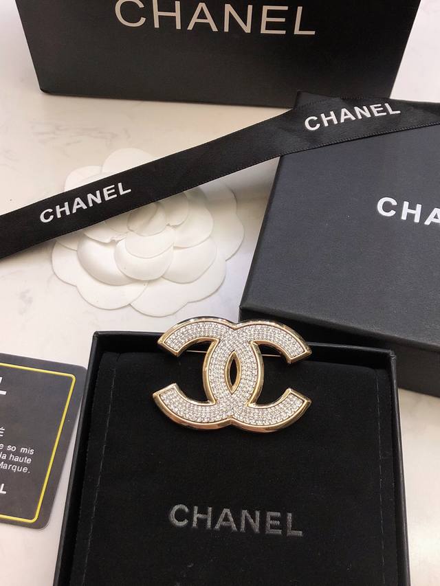Chanel small brooch is the most understanding accessory for women. Women who dev
