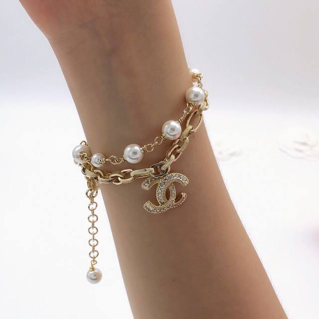 No. Xsl0012 Ch*Nel multi-accessories double-layer pearl bracelet combines many c