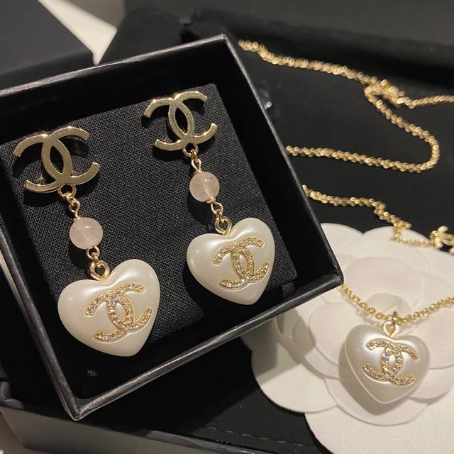 Necklace No. Xxl0120 Bracelet No. Xsl0044 Earring No. Xed0724 Heart Earring Neck