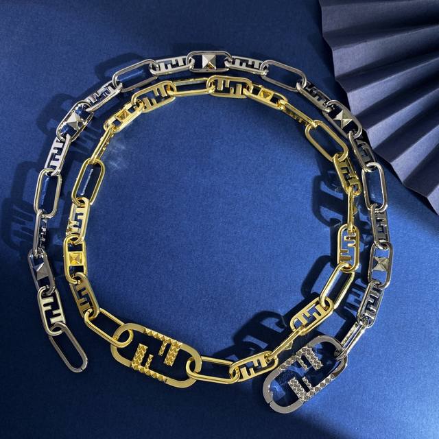 necklace Fendi European and American exaggerated fashion metal glossy small squa