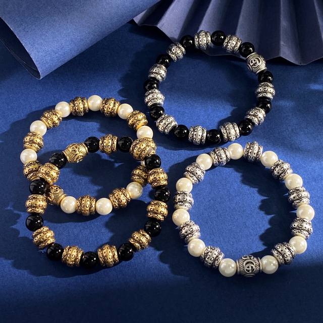 Gucci new retro black and white pearl double G letter pattern transfer bead stri