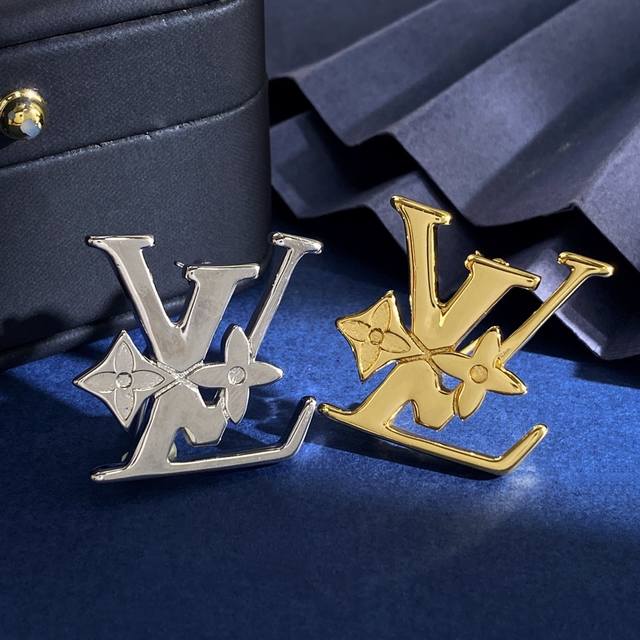 Lv Louis Vuitton fashion personality simple glossy Lv letter diamond flower cros