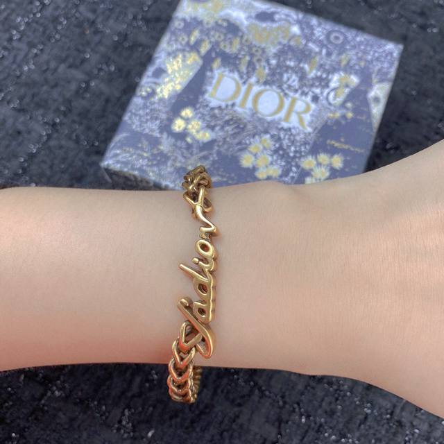 Code H404 Dijia Bracelet Hot Sale Hot New Synchronous Counter Exclusive High-end