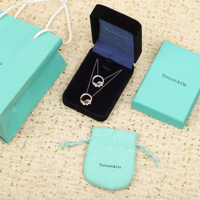 208438 We produce rattan ring necklaces, which can be customized with 18K real g