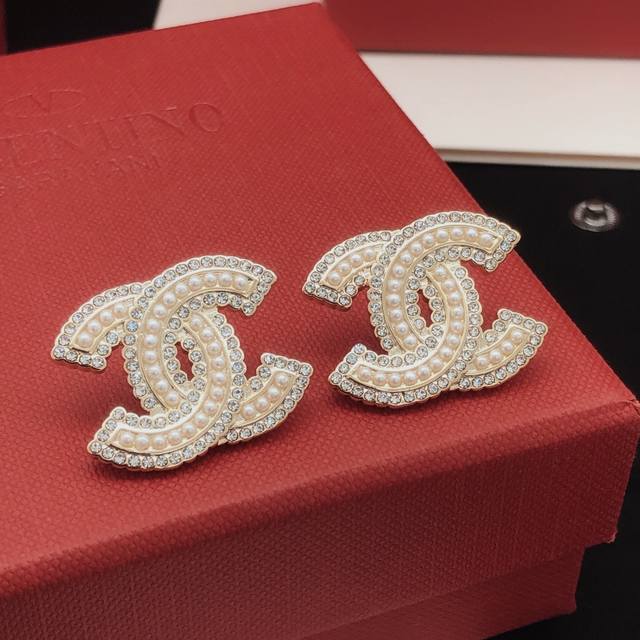 No. Xed0206 Ch*Nel latest double C rice bead diamond earrings consistent Zp bras