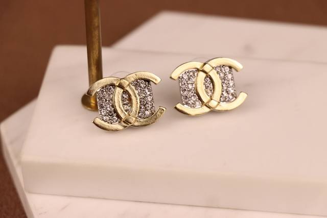 Chanel double C earrings, purchasing level, advanced customization, official web