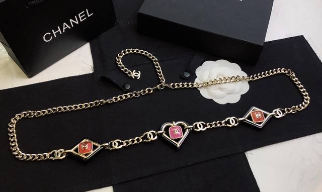 New Seiko Edition Vintage Acrylic Heart Double C Waist Chain, a series that even