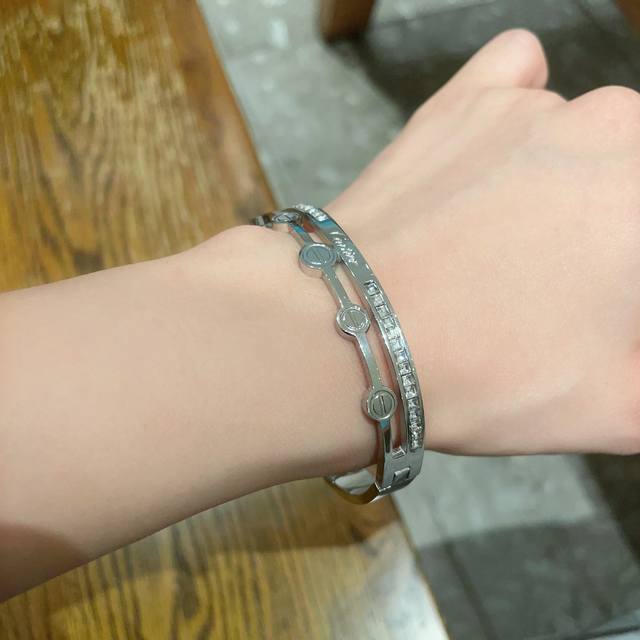 Cartier Cartier official website latest release hot half full diamond bracelet i
