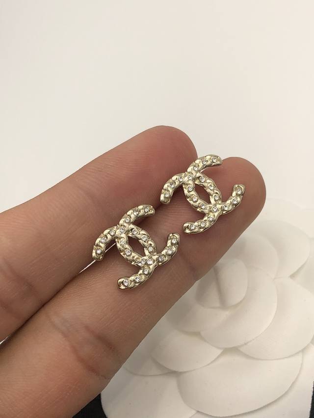 No. Xed0094 Purchasing level Chanel Xiaoxiang twist classic diamond earrings ori