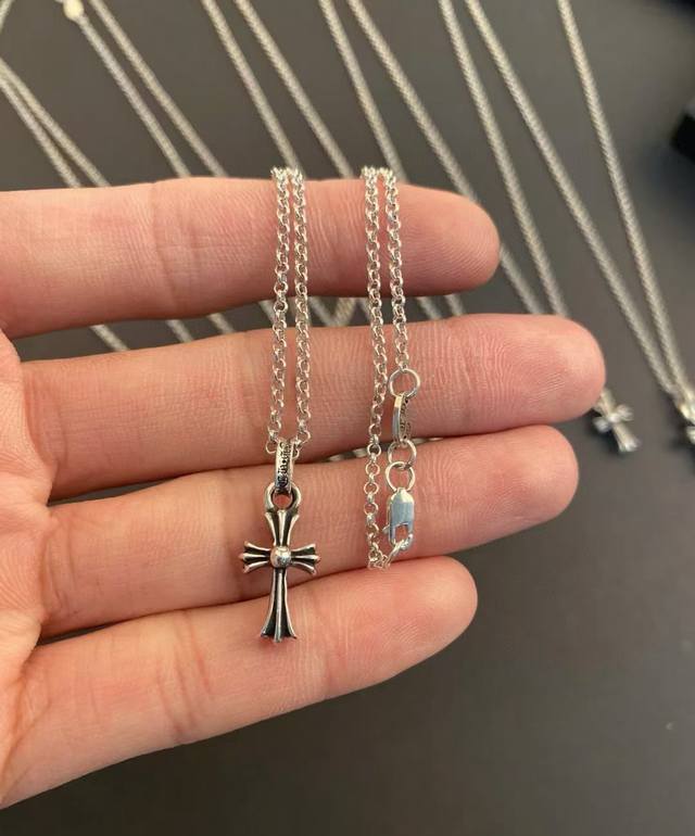 New counter quality Chrome Hearts classic necklace cross pendant with concave an