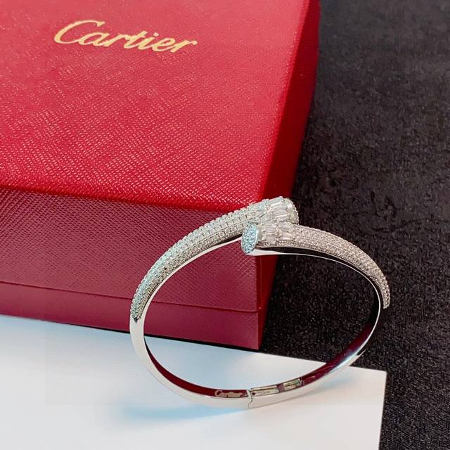 Cartier Cartier official website latest release of the hottest full diamond nail