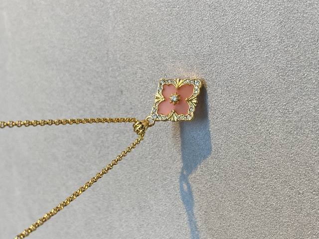 V gold material matching version Seiko Buccellati pink mother-of-pearl diamond s