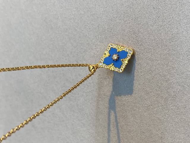 V gold material pair Seiko Buccellati blue agate diamond single flower necklace