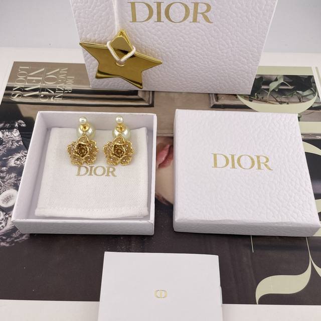 We produce D withered flower double bead earrings Z 5300! Large quantity consult