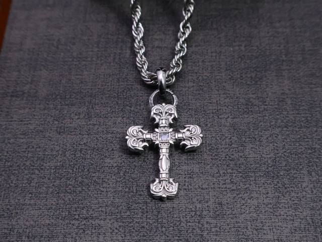 P [Hot item recommendation] Chrome Hearts necklace, twisted chain is so cool. Th