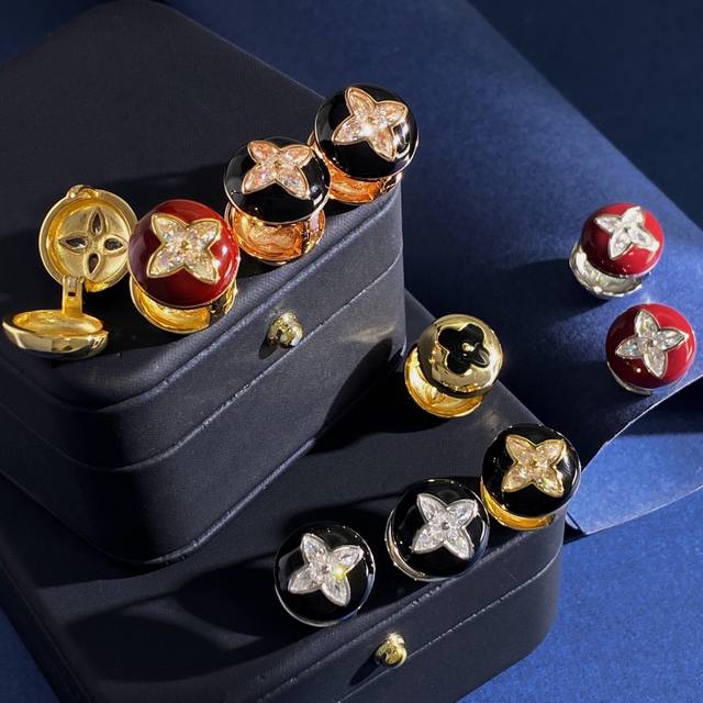 Lu94 Lv Louis Vuitton light luxury simple zircon cross flower black red oil drop