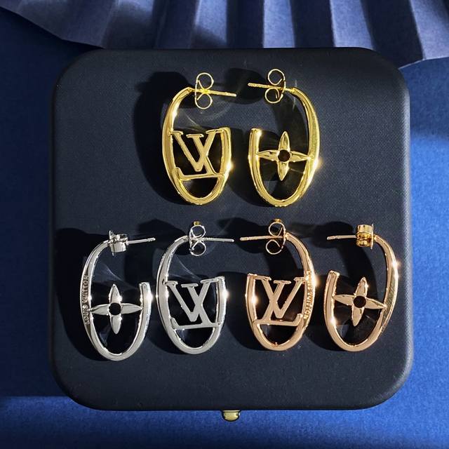 Lu92 Lv Louis Vuitton European and American fashion geometric oval hollow Lv let