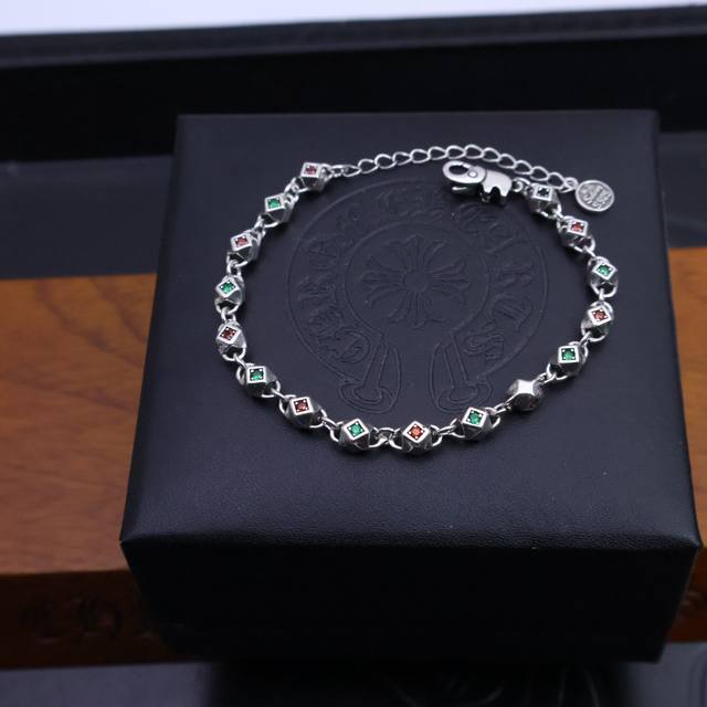 New arrival: Chrome Hearts bracelet is so cool. The latest Chrome Hearts style h
