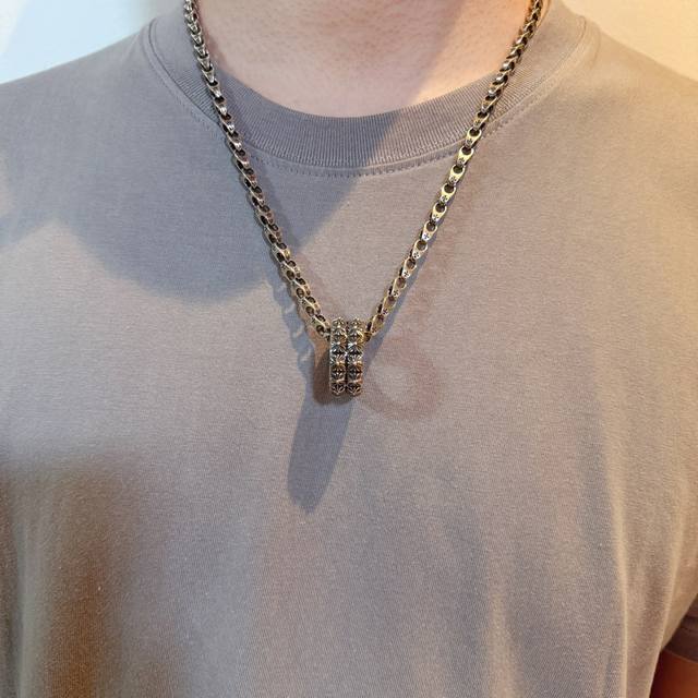 New counter quality Chrome Hearts classic retro necklace cross flower ring penda