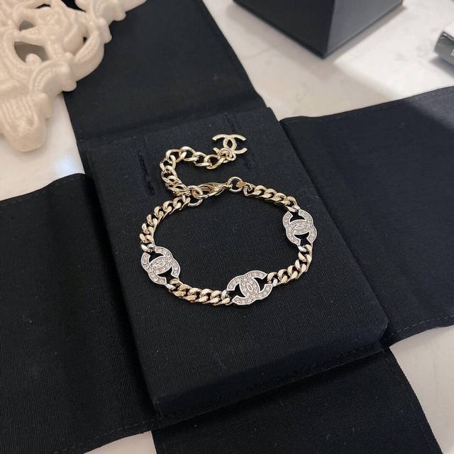 Bracelet No. Xsl0038 Bracelet Ch Nel Full Diamond Logo Jewelry Ss Autumn and Win