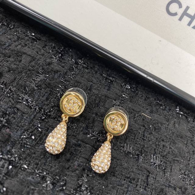 Code E1523 earrings hot-selling model, hot new arrival Synchronous counter exclu