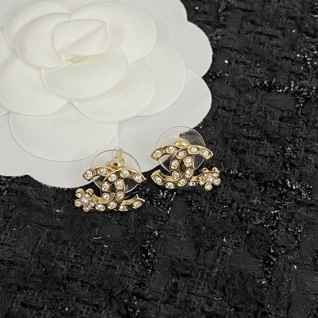 Code E1518 earrings hot sale hot new synchronization counter exclusive high-end